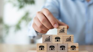 چگونه فروشگاه Dollar Tree با وجود افزایش قیمت‌ها هم چنان به دنبال رشد است؟