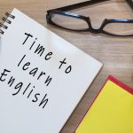 چرا همه شرکت باید کمی انگلیسی صحبت کنند؟